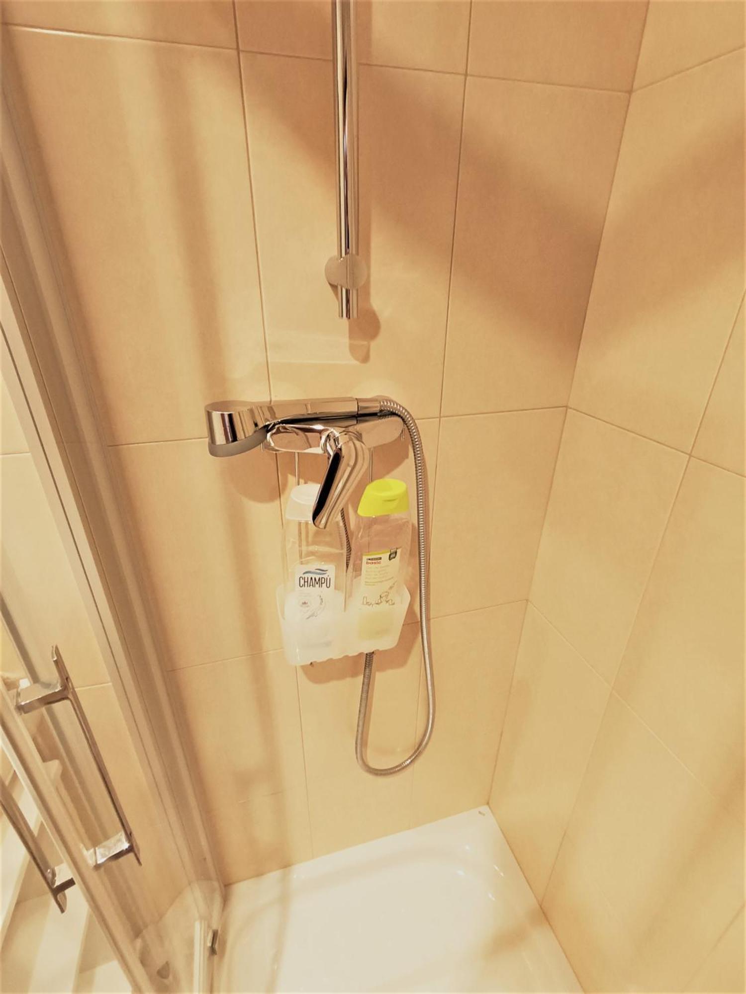Bec, Hospital Cruces, Parking Gratis, Wifi, Aa, A 15 Min De Bilbao Apartman Barakaldo Kültér fotó